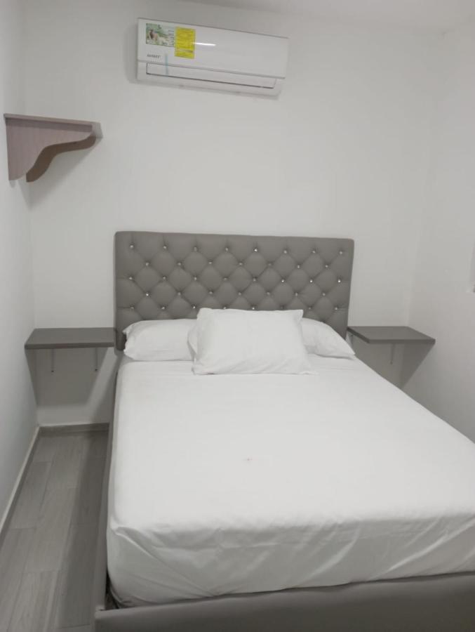La Hamaca Hotel *
